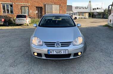 Хэтчбек Volkswagen Golf 2007 в Надворной