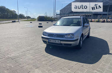 Універсал Volkswagen Golf 2001 в Львові