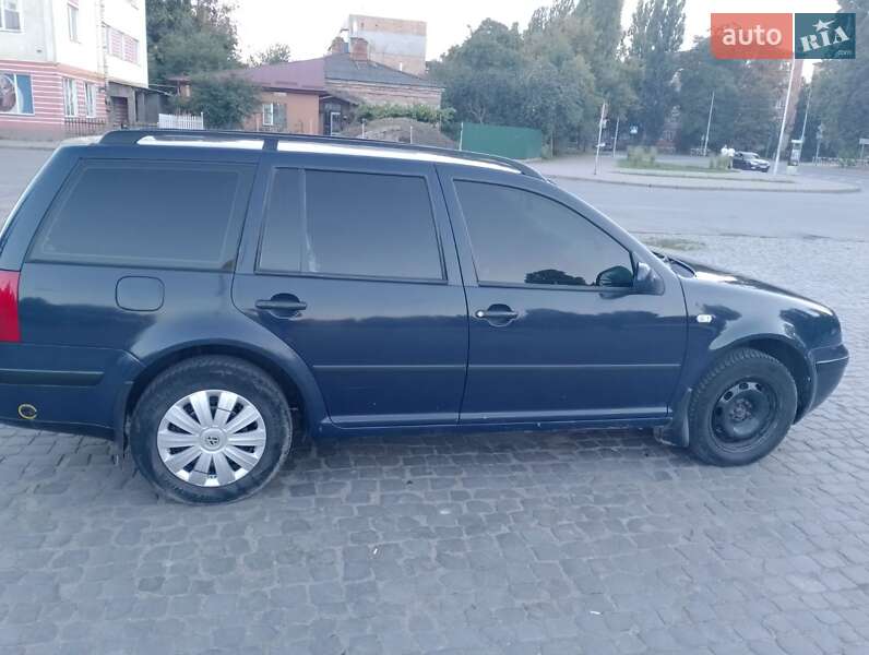 Volkswagen Golf 2000