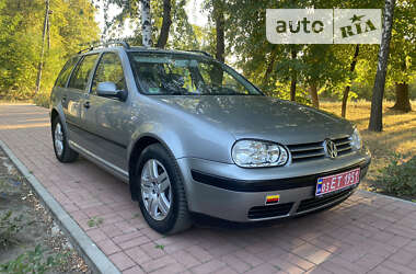 Універсал Volkswagen Golf 2002 в Хоролі