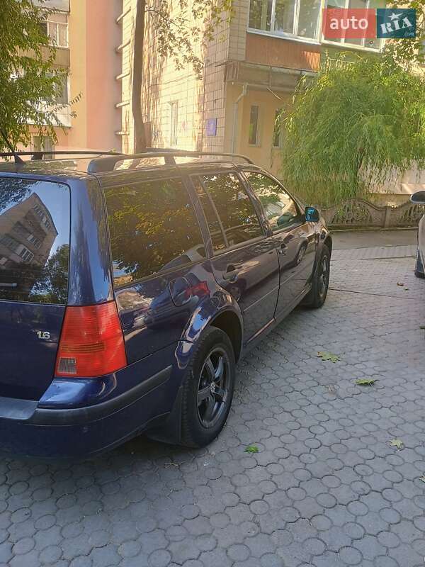 Універсал Volkswagen Golf 2001 в Тернополі