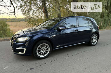 Хэтчбек Volkswagen Golf 2015 в Золотоноше