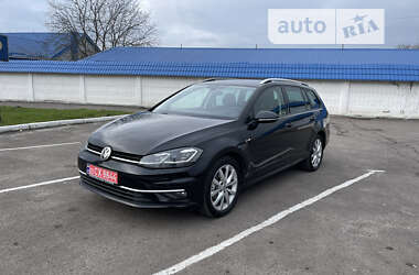 Универсал Volkswagen Golf 2017 в Бродах