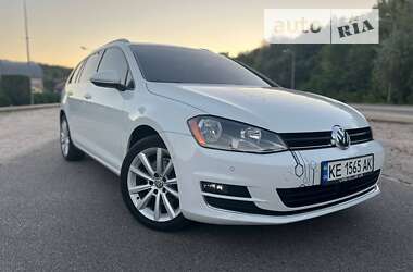 Універсал Volkswagen Golf 2015 в Києві