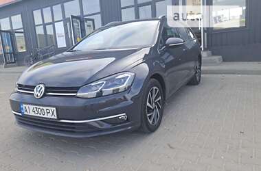 Универсал Volkswagen Golf 2018 в Киеве