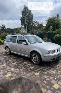 Универсал Volkswagen Golf 2001 в Сарнах