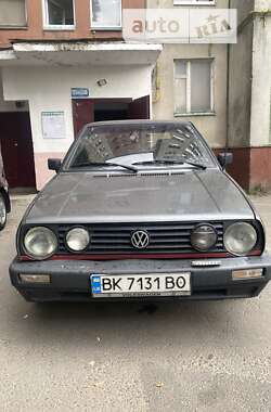 Хетчбек Volkswagen Golf 1985 в Квасилові