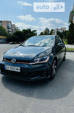 Хетчбек Volkswagen Golf 2020 в Харкові