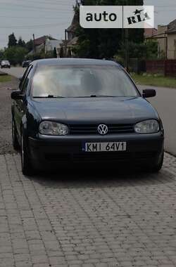 Хетчбек Volkswagen Golf 2002 в Ужгороді