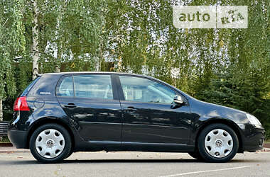 Хетчбек Volkswagen Golf 2006 в Вінниці