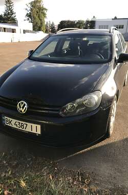 Универсал Volkswagen Golf 2011 в Ровно