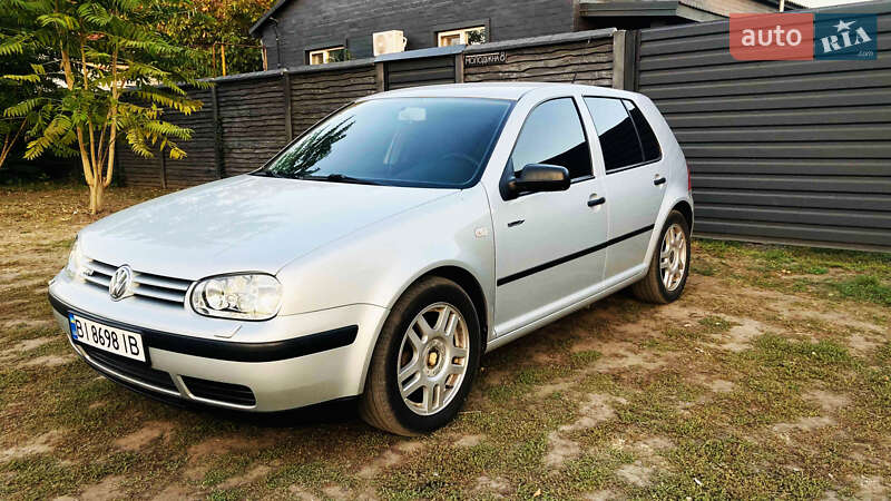 Volkswagen Golf 2000