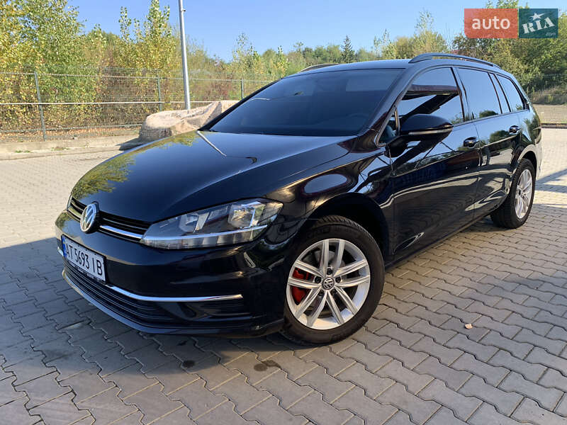 Універсал Volkswagen Golf 2019 в Коломиї