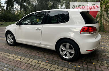 Хетчбек Volkswagen Golf 2009 в Чернівцях