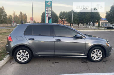 Хетчбек Volkswagen Golf 2014 в Києві