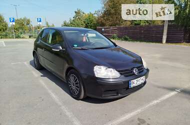 Хетчбек Volkswagen Golf 2005 в Рівному