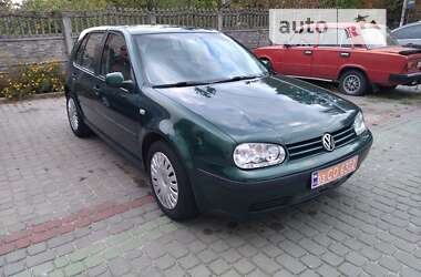 Хетчбек Volkswagen Golf 2000 в Луцьку