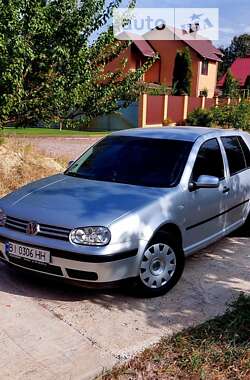 Хетчбек Volkswagen Golf 2002 в Сумах