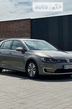 Хэтчбек Volkswagen Golf 2014 в Тернополе