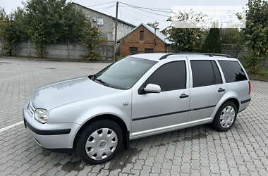 Универсал Volkswagen Golf 2000 в Городке