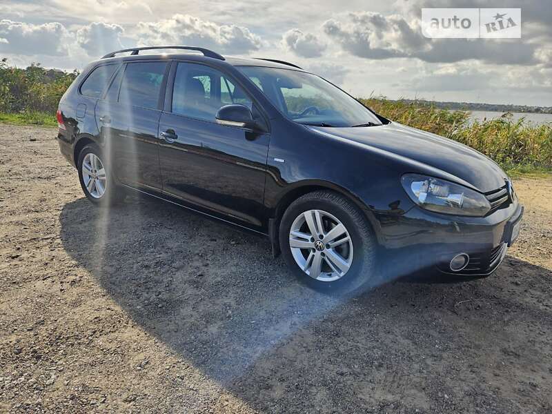 Універсал Volkswagen Golf 2013 в Одесі