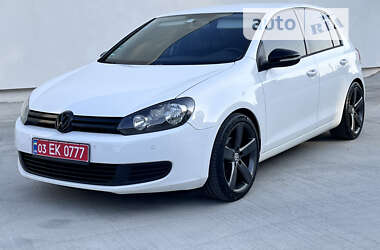 Хетчбек Volkswagen Golf 2010 в Луцьку