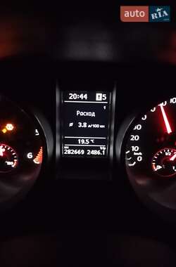 Универсал Volkswagen Golf 2010 в 