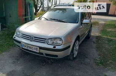 Универсал Volkswagen Golf 2002 в Житомире