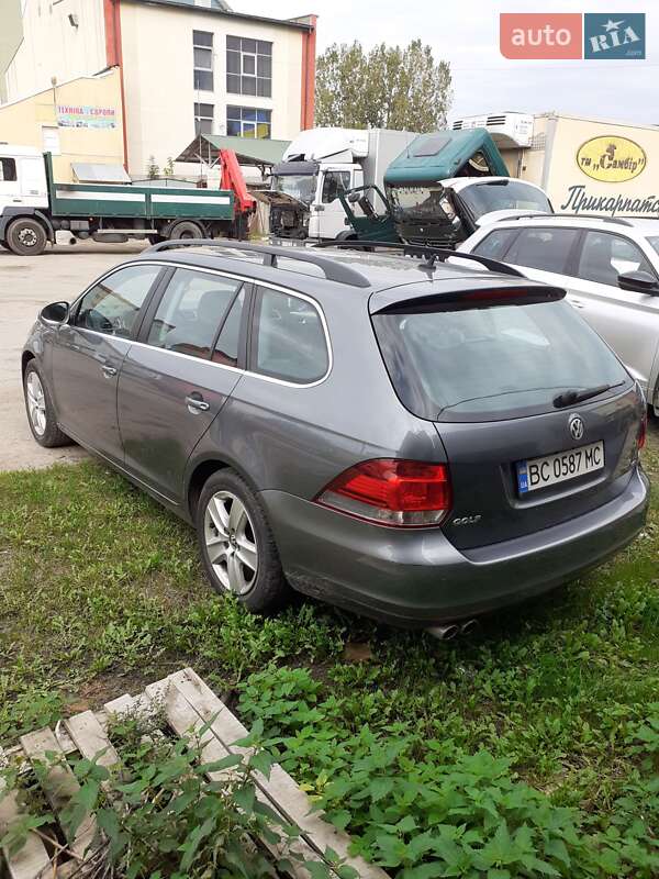Універсал Volkswagen Golf 2010 в Львові