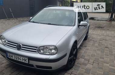 Універсал Volkswagen Golf 2006 в Звягелі