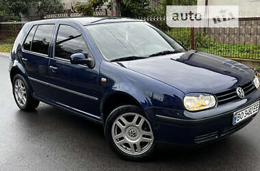 Хэтчбек Volkswagen Golf 1999 в Зборове