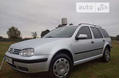 Універсал Volkswagen Golf 2001 в Кременці