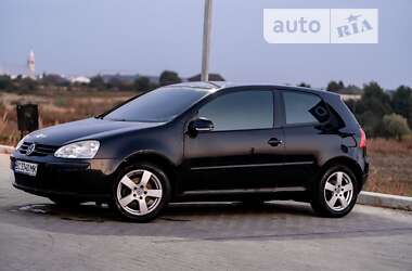 Хэтчбек Volkswagen Golf 2004 в Львове