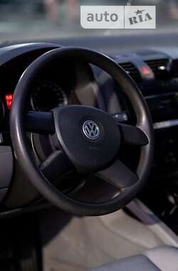 Хэтчбек Volkswagen Golf 2004 в Львове