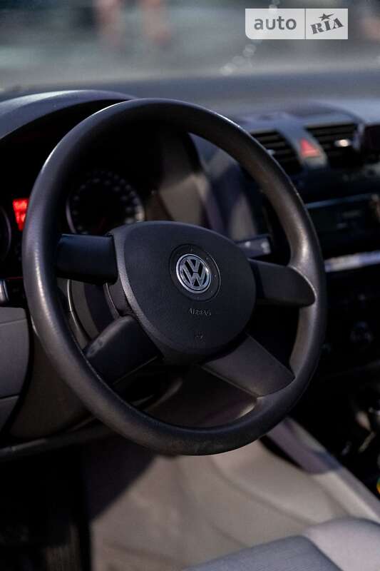 Хэтчбек Volkswagen Golf 2004 в Львове