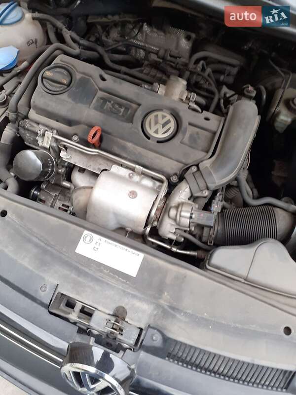 Універсал Volkswagen Golf 2010 в Львові