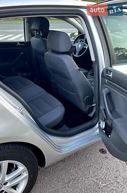 Хэтчбек Volkswagen Golf 2006 в Запорожье