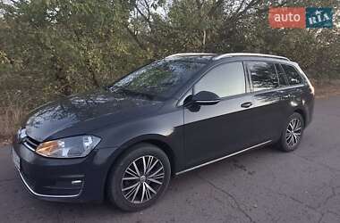 Універсал Volkswagen Golf 2016 в Полтаві