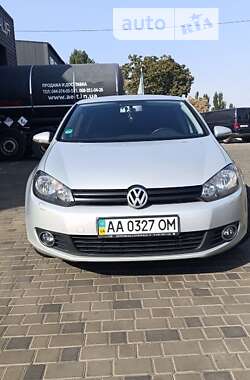 Хэтчбек Volkswagen Golf 2011 в Киеве