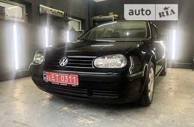 Хетчбек Volkswagen Golf 2001 в Львові