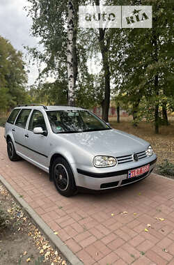 Універсал Volkswagen Golf 2001 в Хоролі