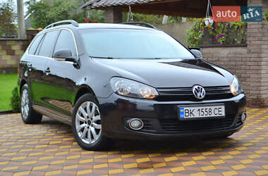 Универсал Volkswagen Golf 2011 в Сарнах