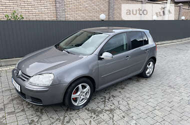 Хетчбек Volkswagen Golf 2006 в Івано-Франківську