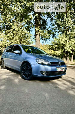 Хэтчбек Volkswagen Golf 2011 в Днепре