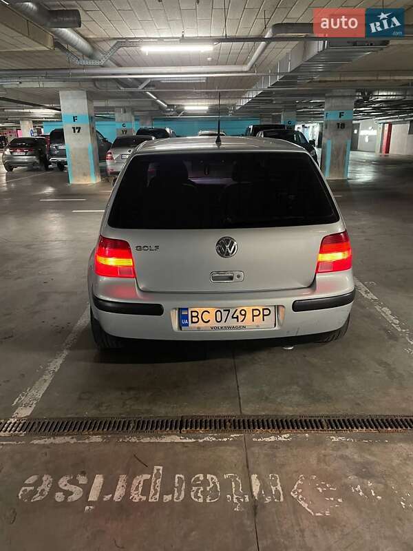 Хэтчбек Volkswagen Golf 1999 в Львове