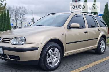 Універсал Volkswagen Golf 2001 в Івано-Франківську