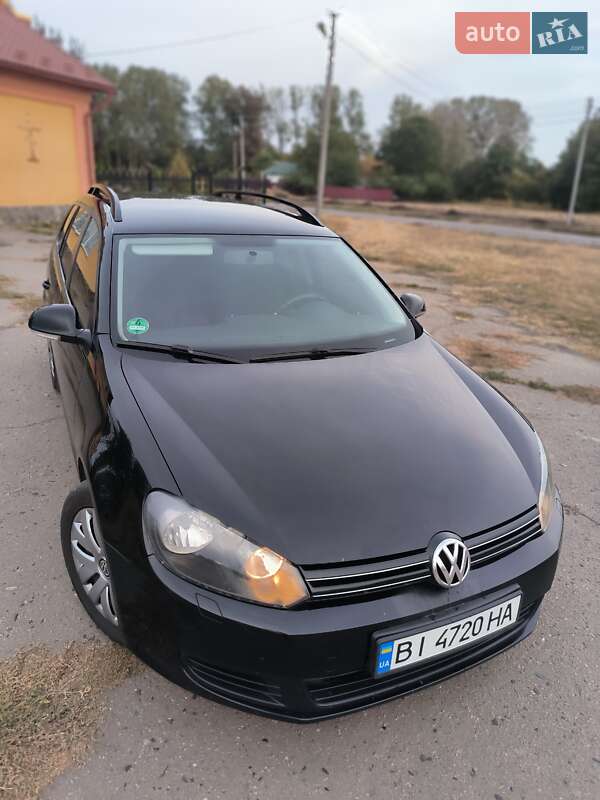 Универсал Volkswagen Golf 2011 в Полтаве