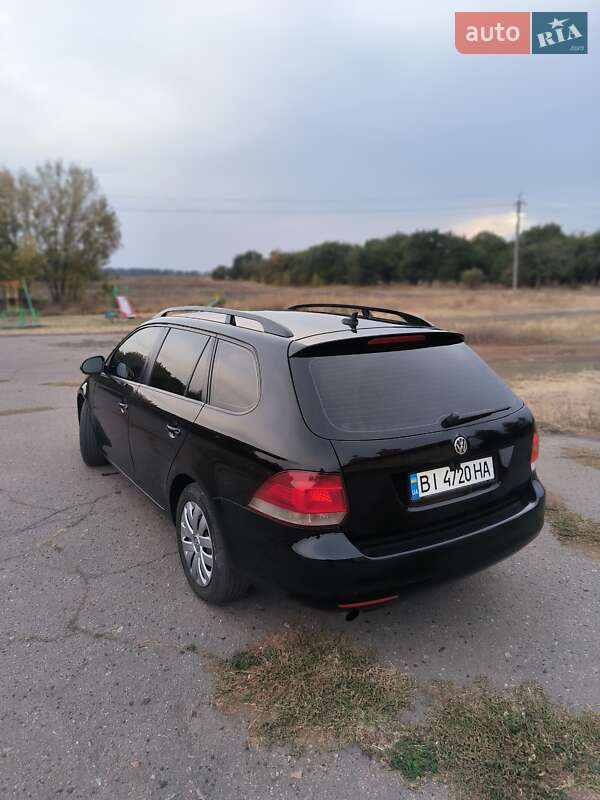 Универсал Volkswagen Golf 2011 в Полтаве