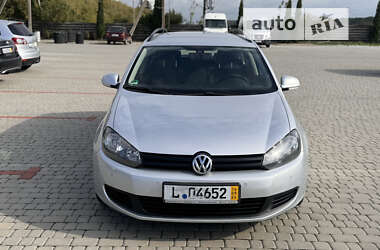 Универсал Volkswagen Golf 2012 в Староконстантинове