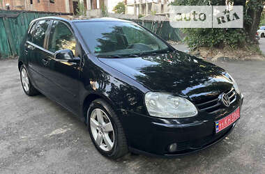 Хэтчбек Volkswagen Golf 2008 в Киеве